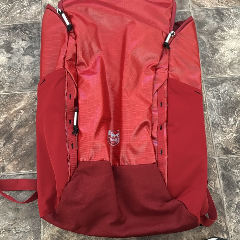 Timber Ridge Xplorer 25L Hiking Pack, Red - Picture 2 of 7